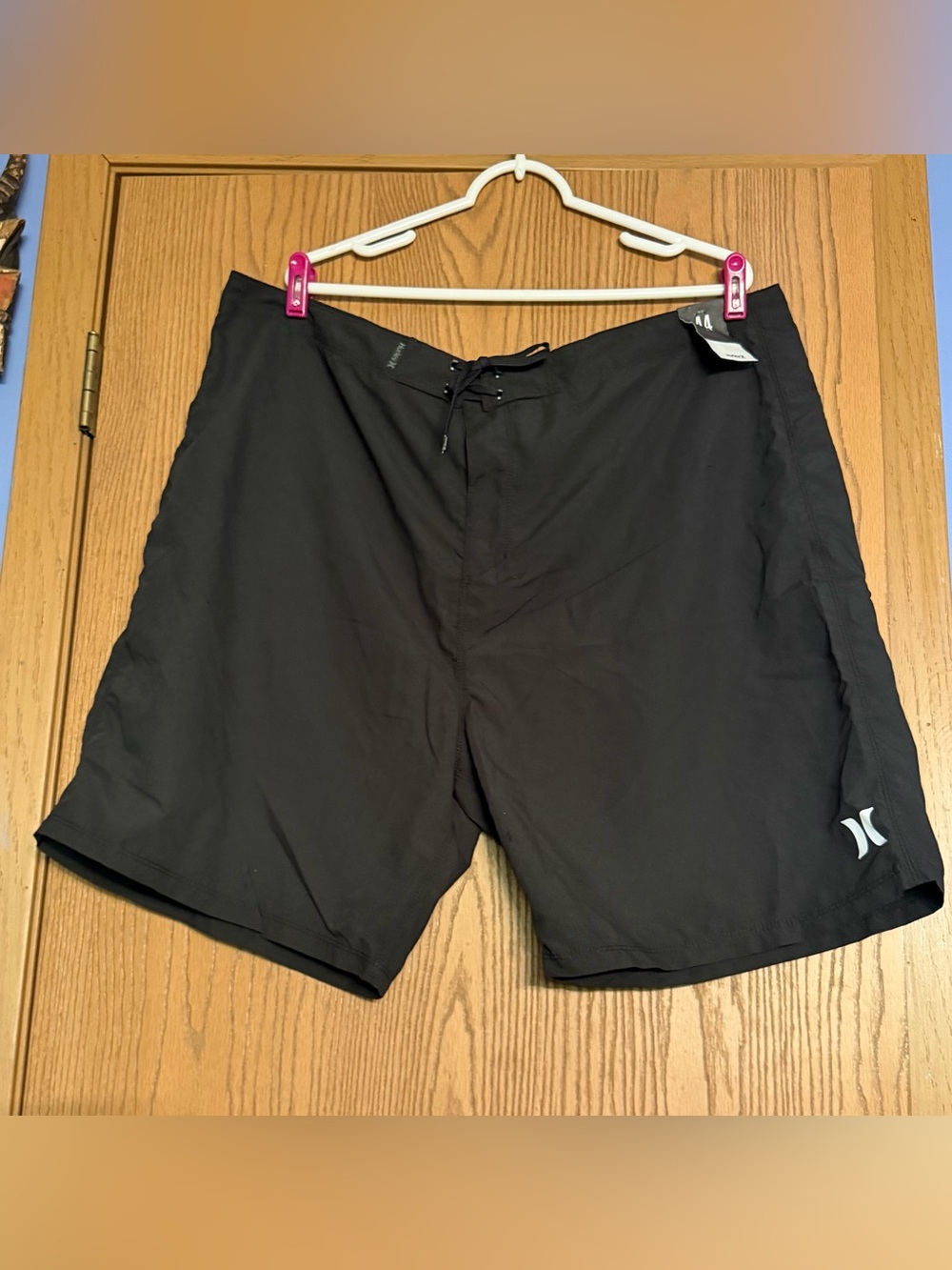 Hurley Men’s Black Solid Board Shorts Size 44, 21" Length NWT